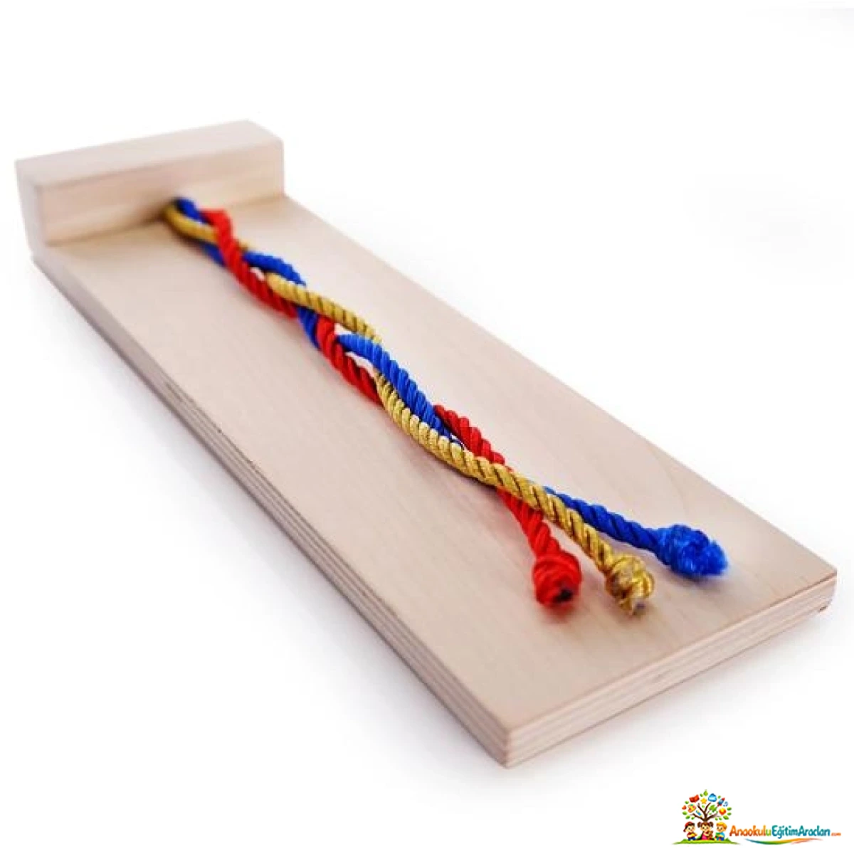 Montessori Saç Örme Tablası – İp Düğümü ve Bağlama Beceri Materyali