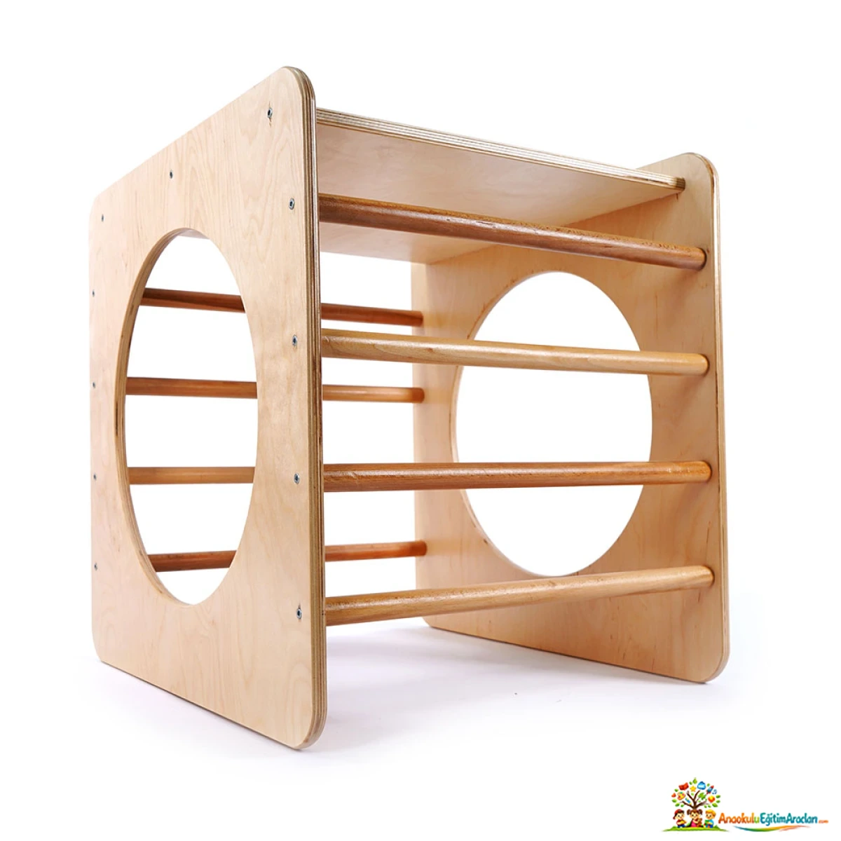Pikler Üçgen ve Kare Etkinlik Merkezi – Tırmanma ve Hareket Oyunu