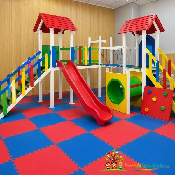 Kapalı Alan Ahşap Kaydıraklı Çocuk Oyun Parkı (Kreş & Anaokulu)